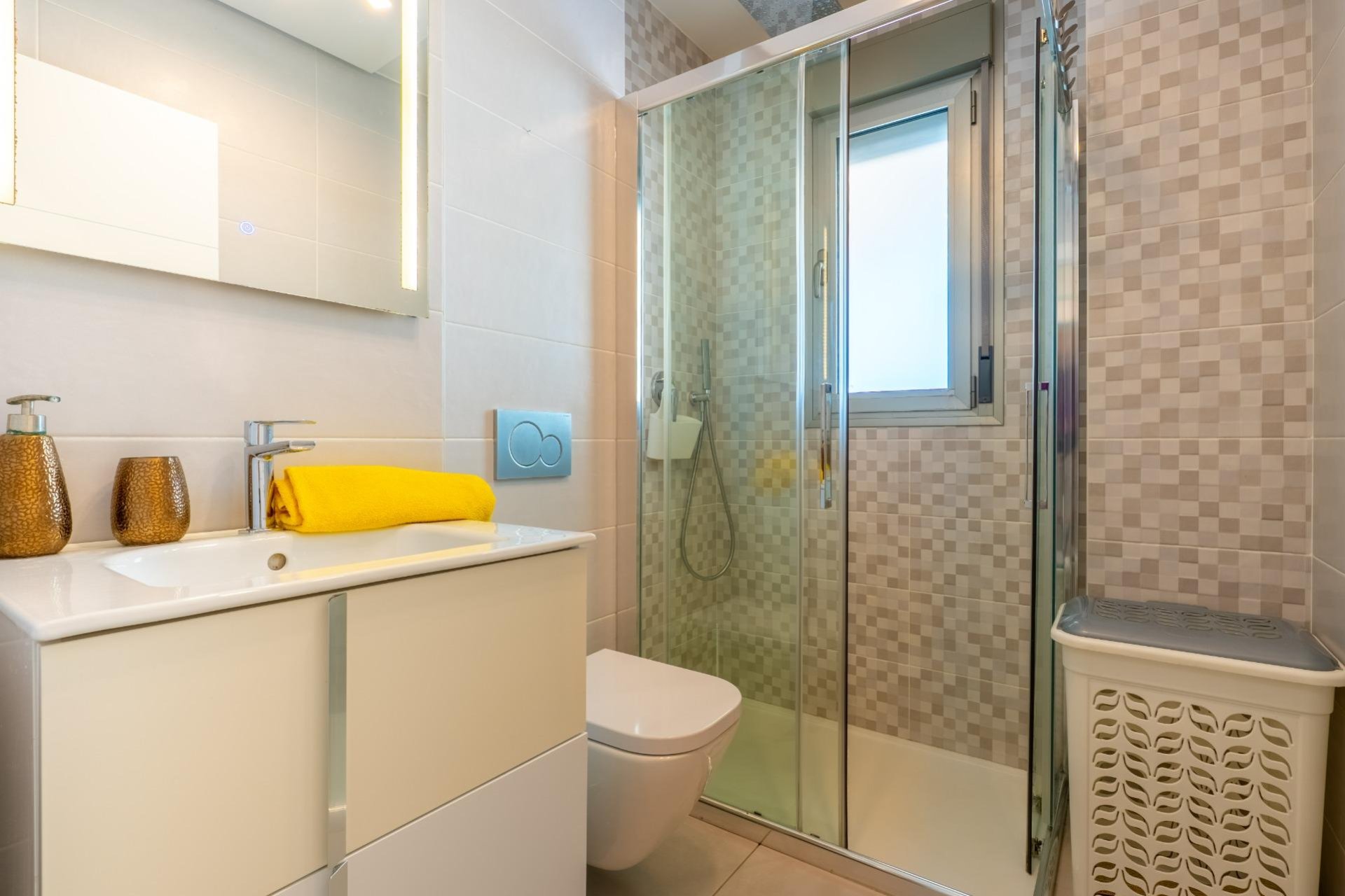 Reventa - Apartamento / Piso - Orihuela Costa - Los Dolses