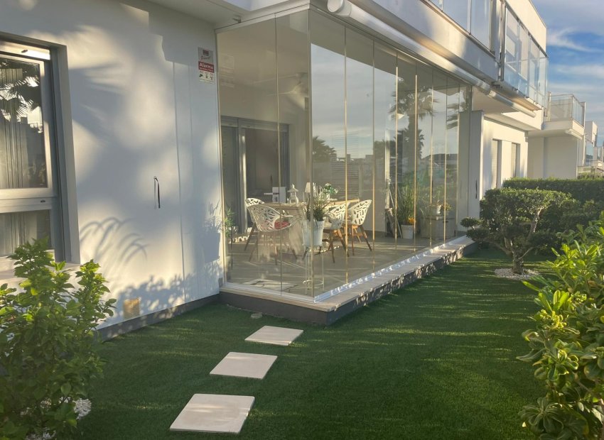 Reventa - Apartamento / Piso - Orihuela - Vistabella Golf