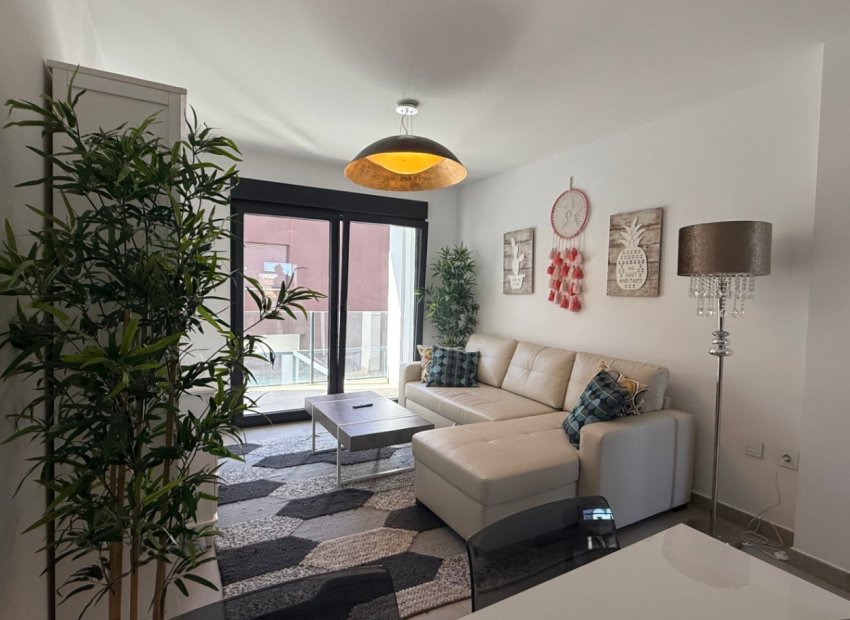 Reventa - Apartamento / Piso - Pilar de la Horadada