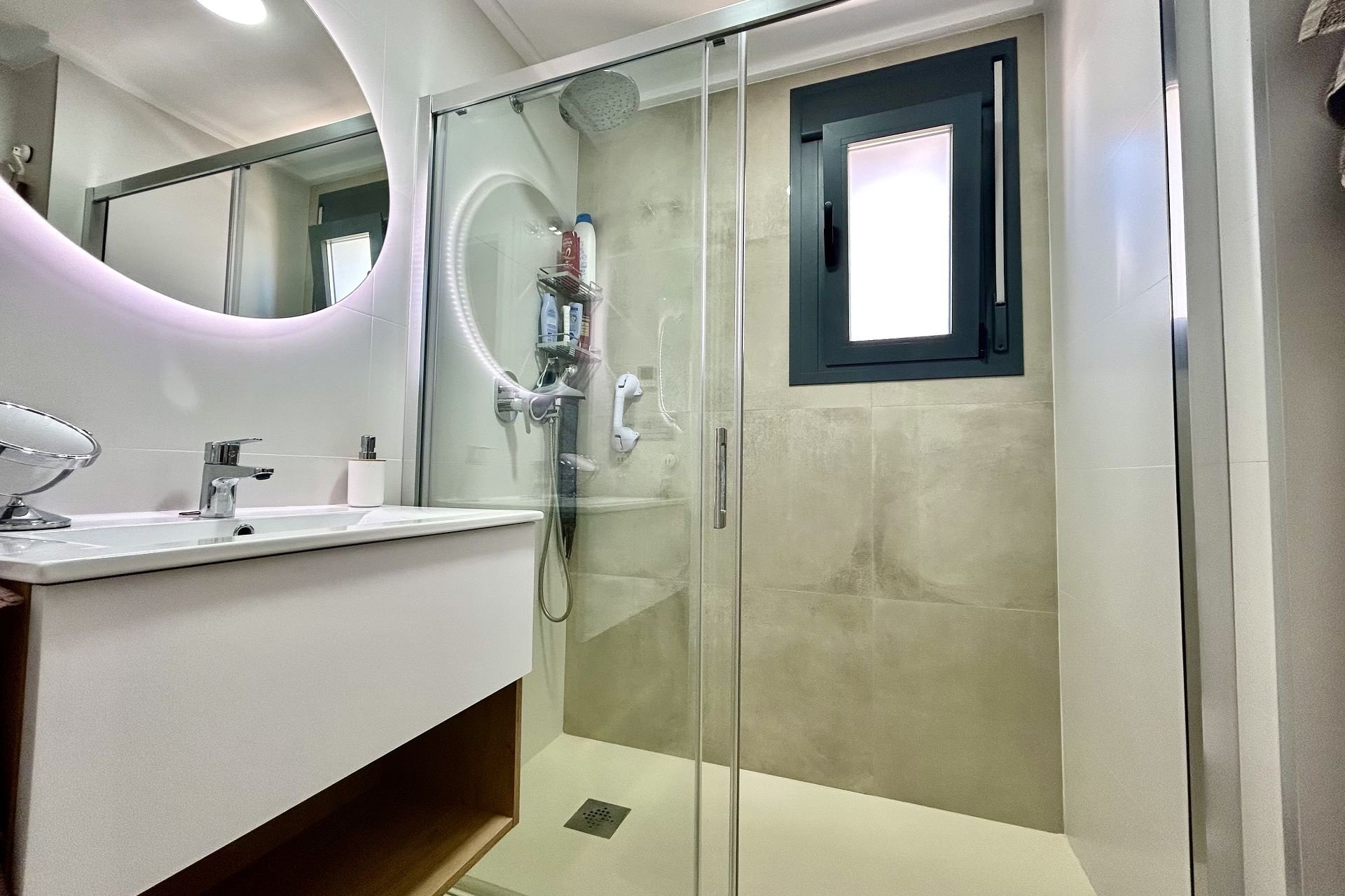 Reventa - Apartamento / Piso - Pilar de La Horadada