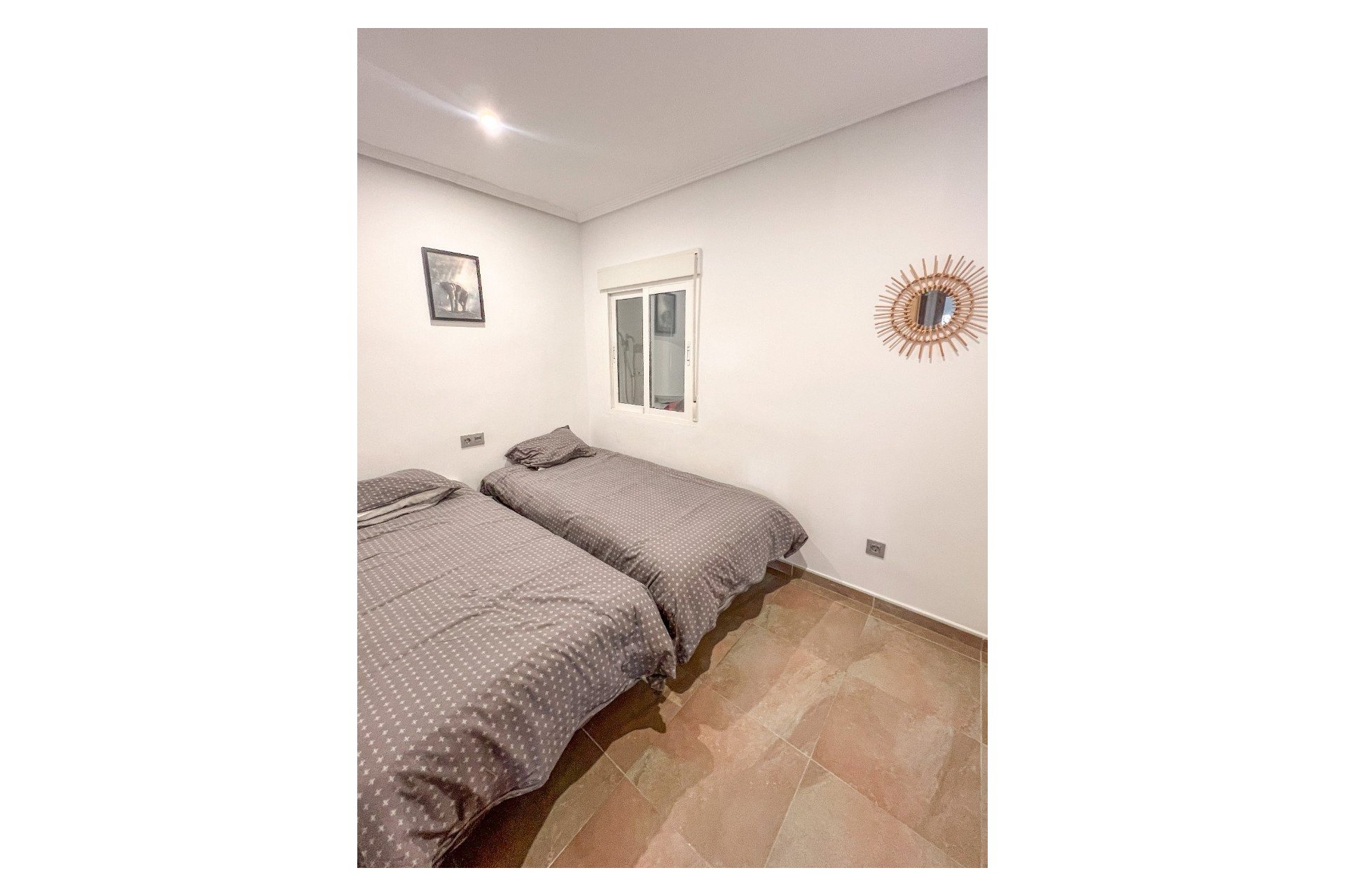 Reventa - Apartamento / Piso - Playa Del Cura - Torrevieja
