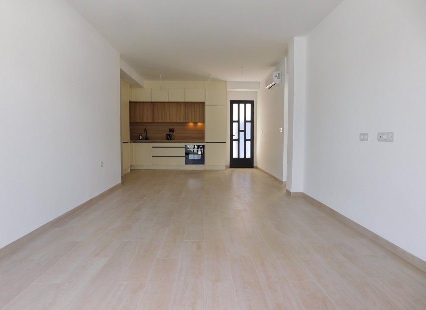 Reventa - Apartamento / Piso - San Miguel de Salinas
