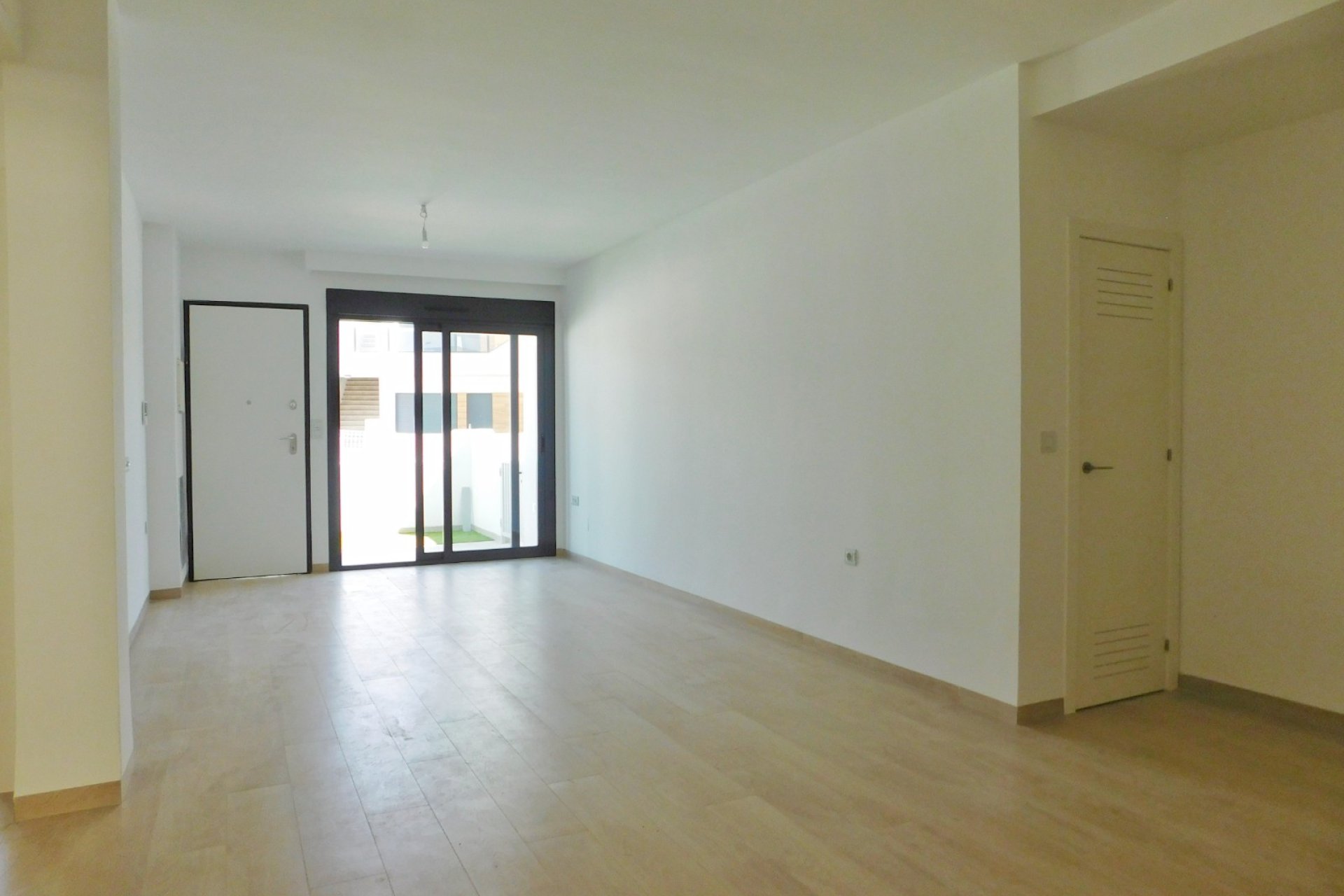 Reventa - Apartamento / Piso - San Miguel de Salinas