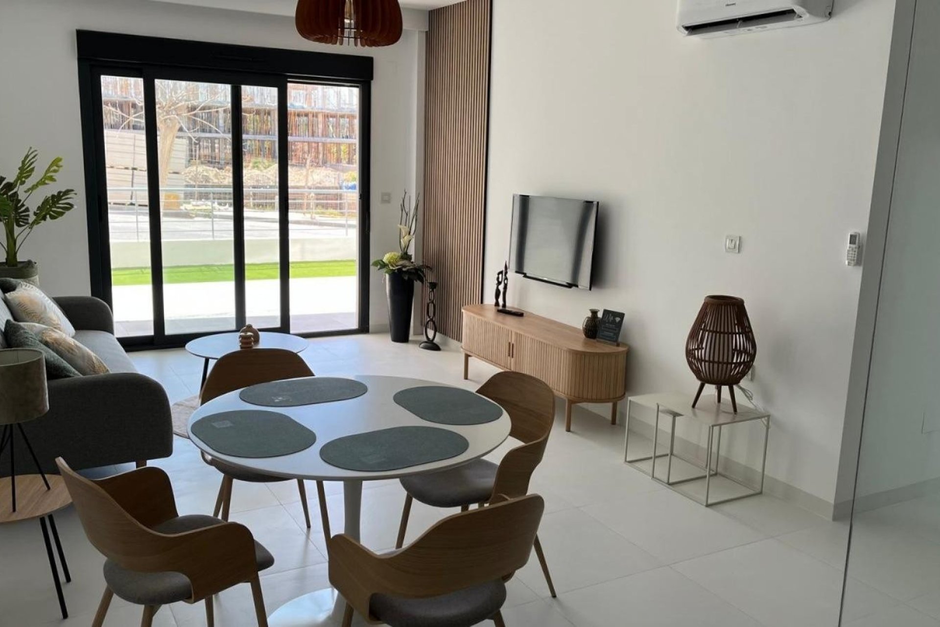 Reventa - Apartamento / Piso - San Miguel de Salinas