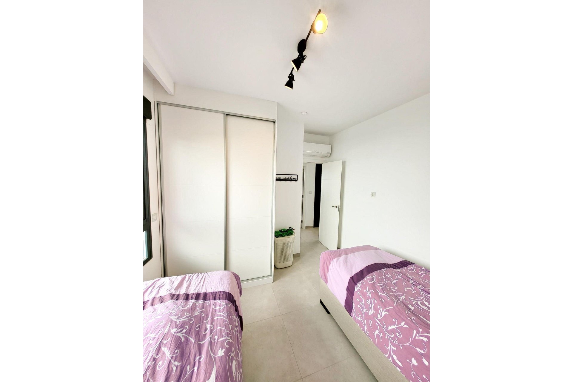 Reventa - Apartamento / Piso - San Miguel de Salinas