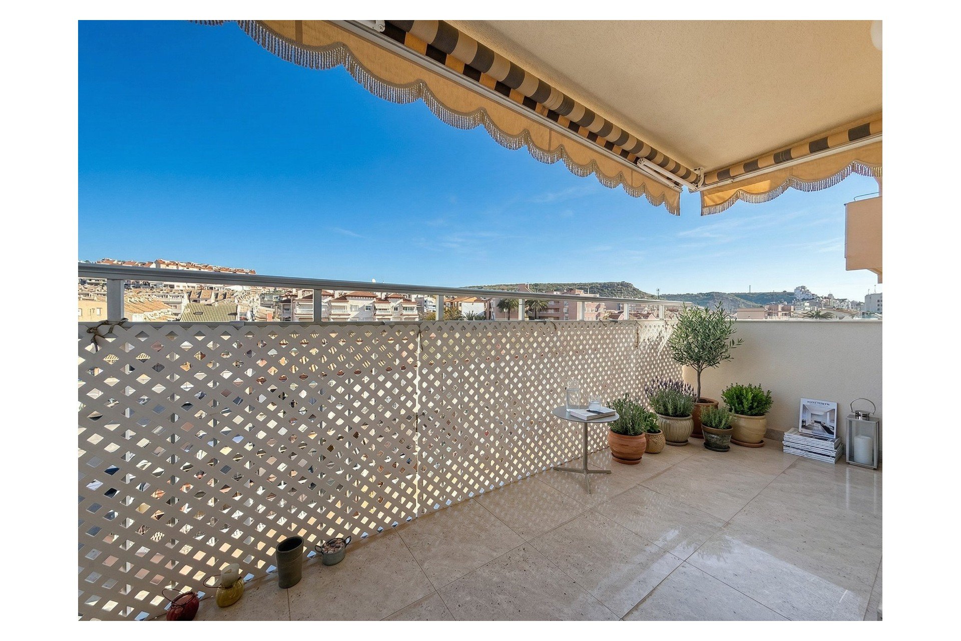 Reventa - Apartamento / Piso - Santa Pola