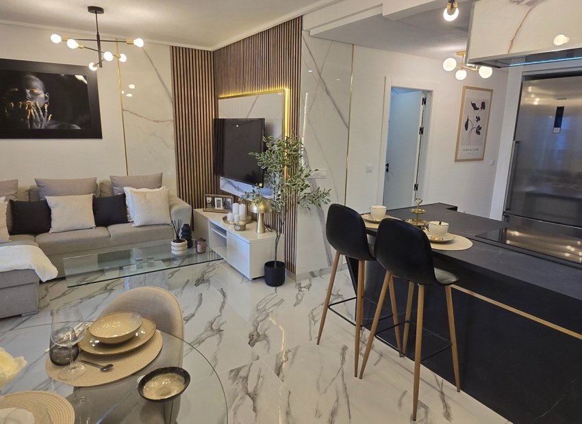 Reventa - Apartamento / Piso - Sucina