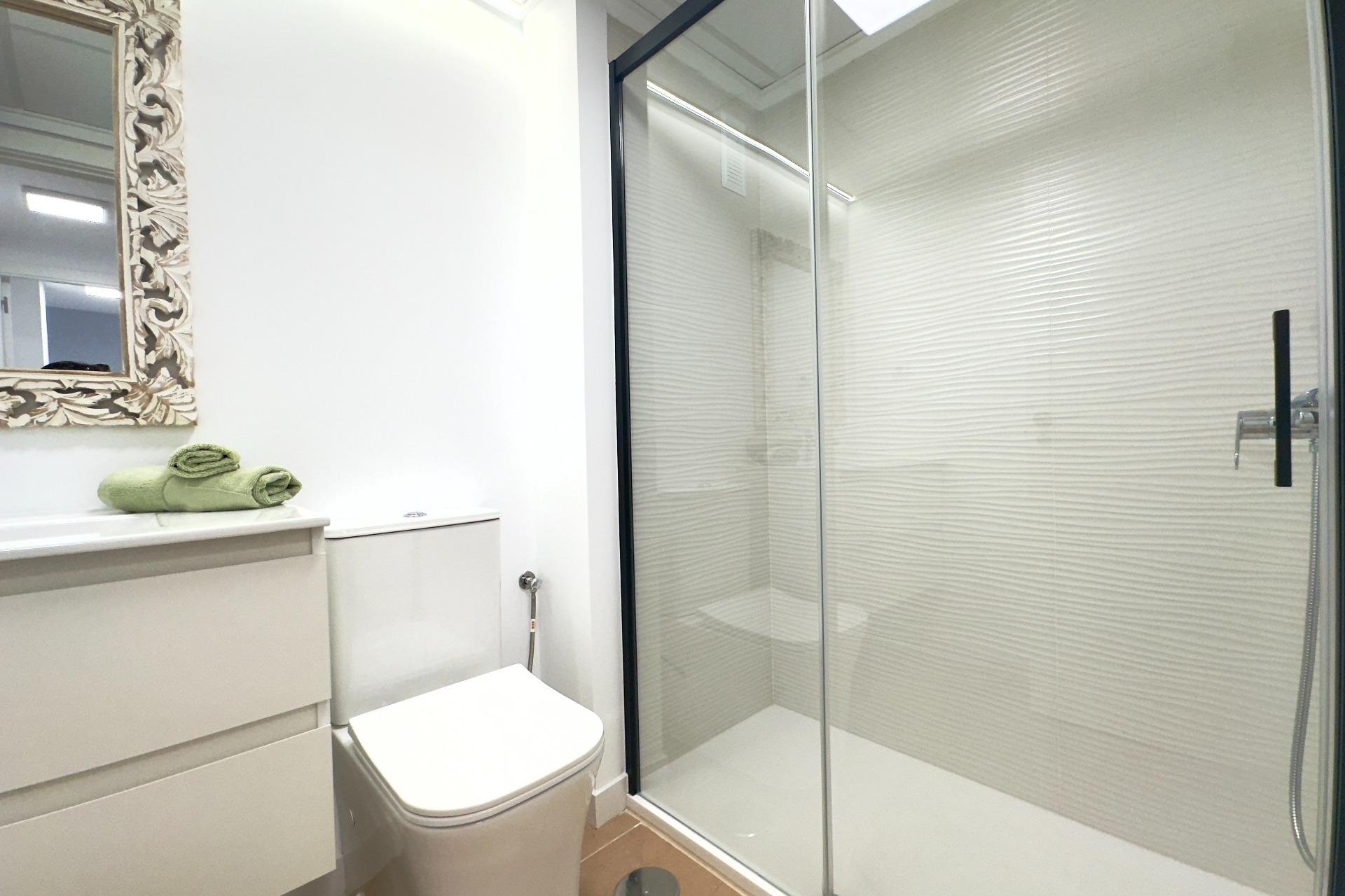Reventa - Apartamento / Piso - Torrevieja - Acequion