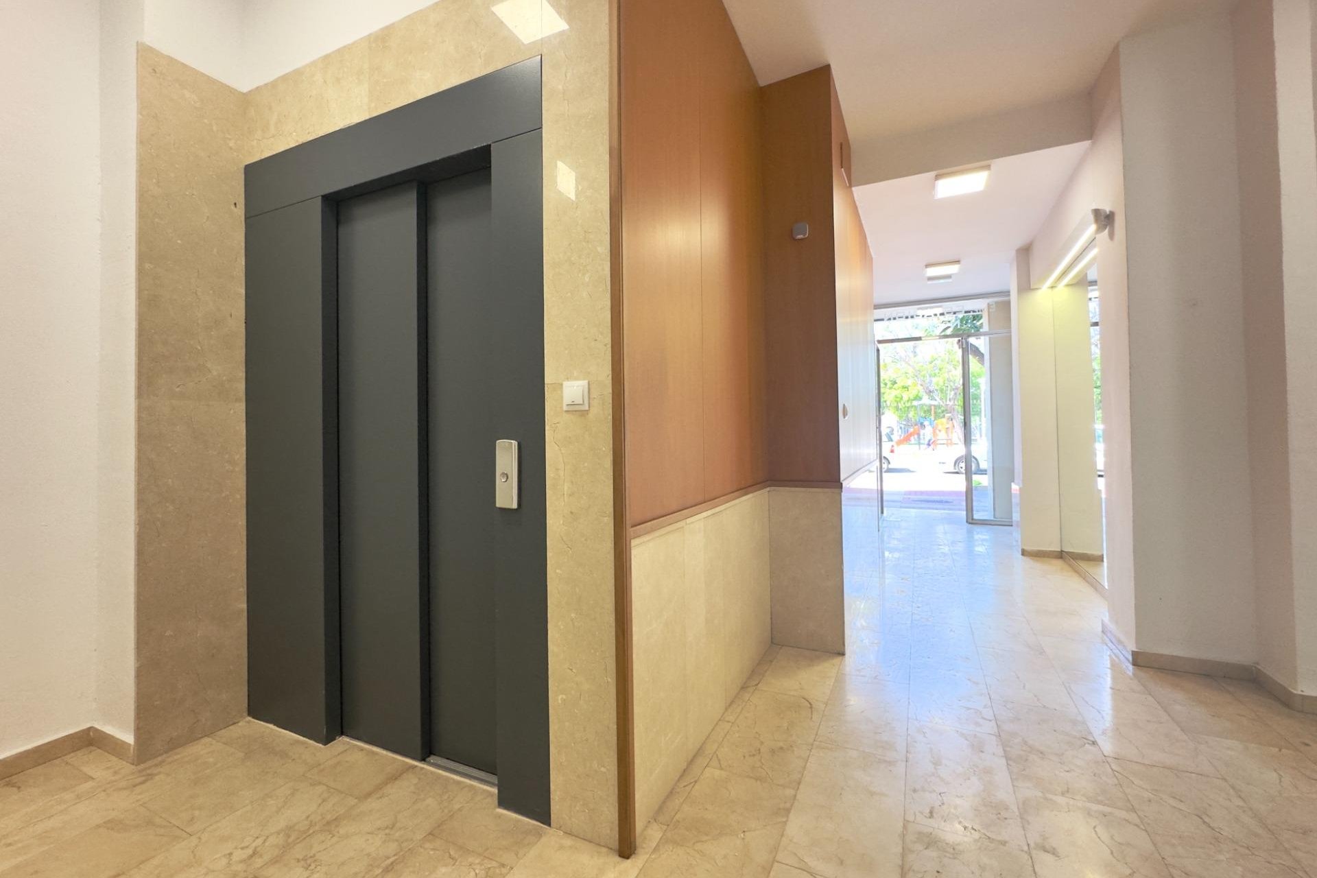 Reventa - Apartamento / Piso - Torrevieja - Acequion