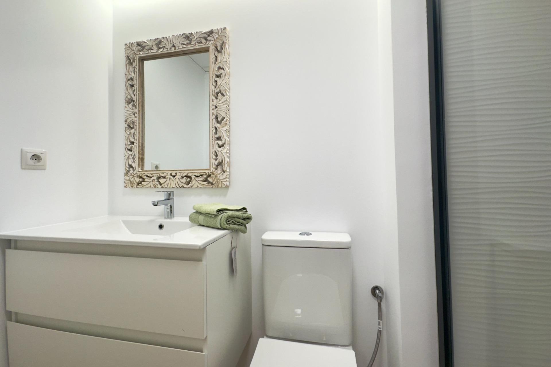 Reventa - Apartamento / Piso - Torrevieja - Acequion