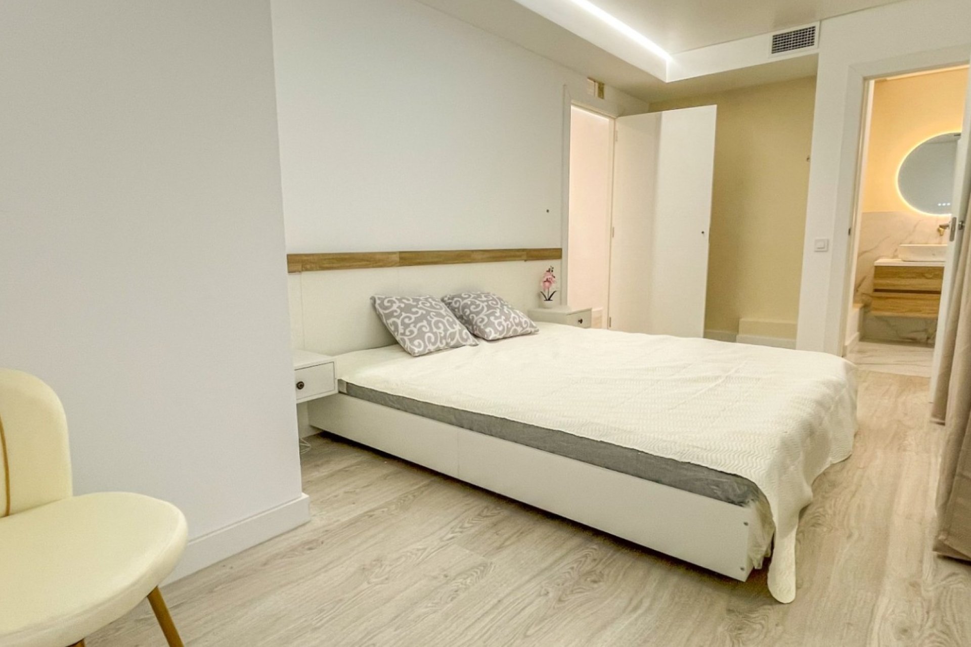 Reventa - Apartamento / Piso - Torrevieja - Acequion