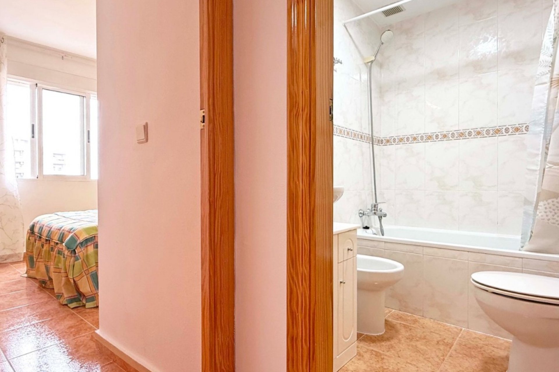 Reventa - Apartamento / Piso - Torrevieja - Aguas Nuevas