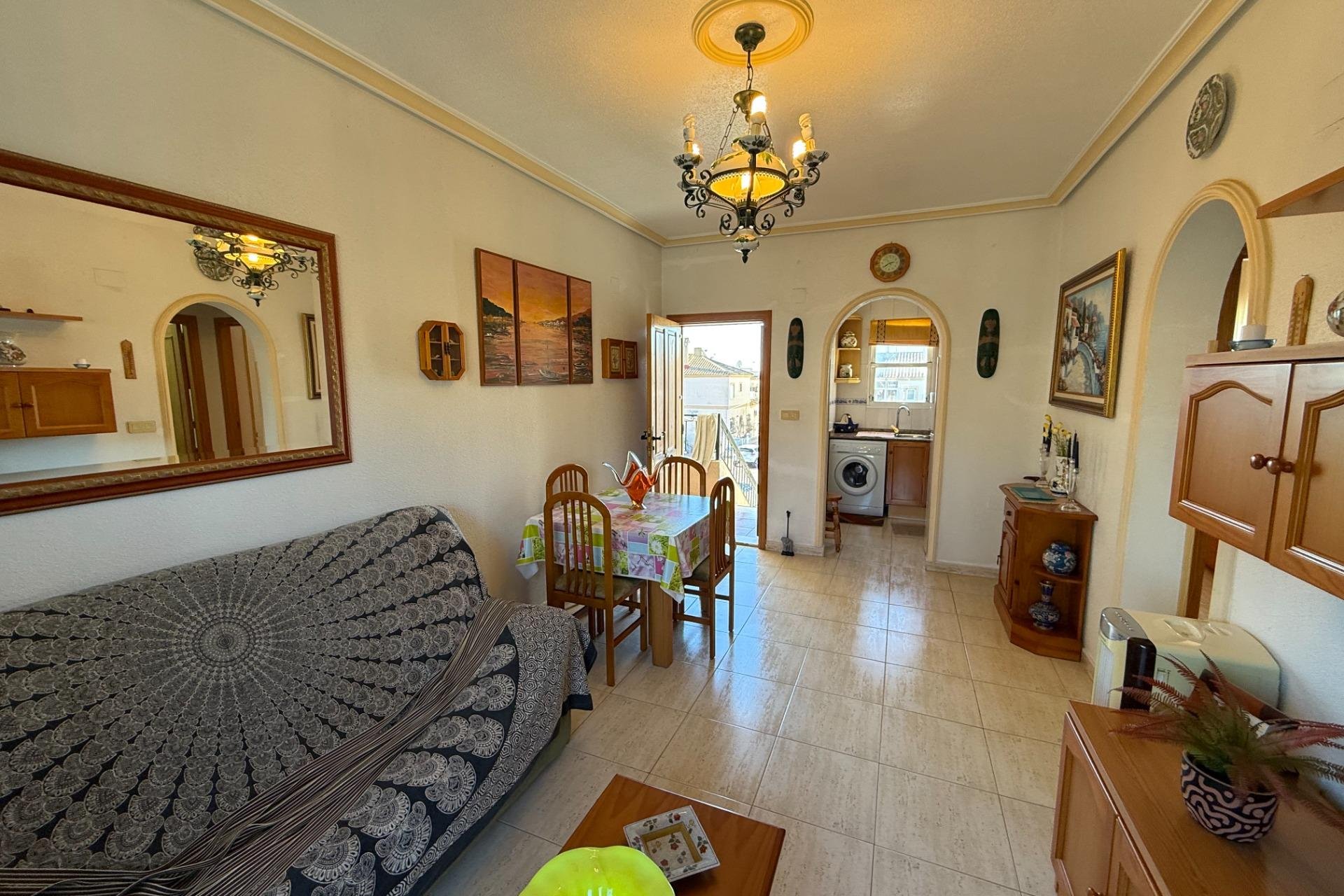 Reventa - Apartamento / Piso - Torrevieja - Aguas Nuevas