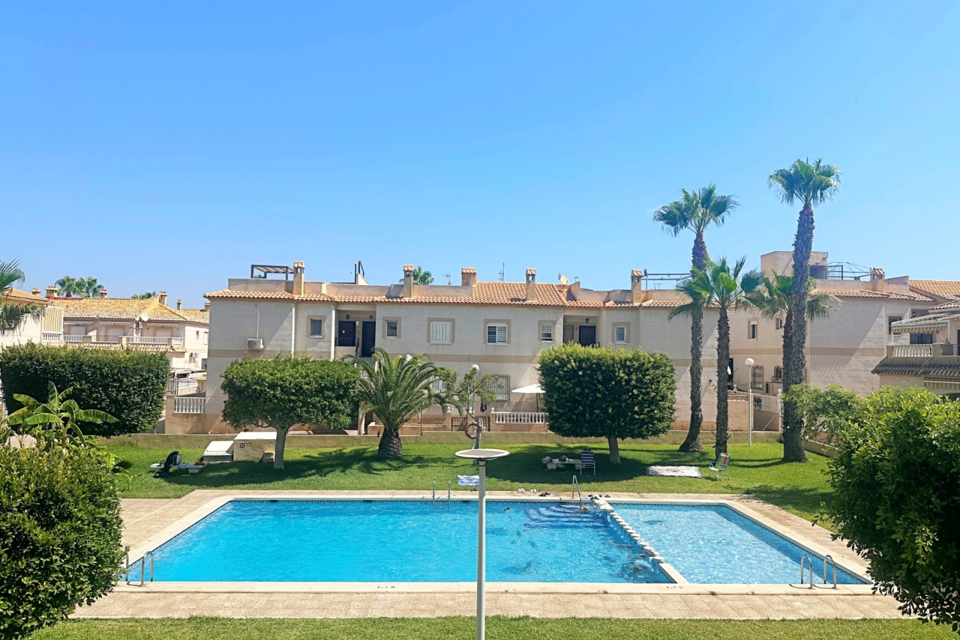 Reventa - Apartamento / Piso - Torrevieja - Aguas Nuevas