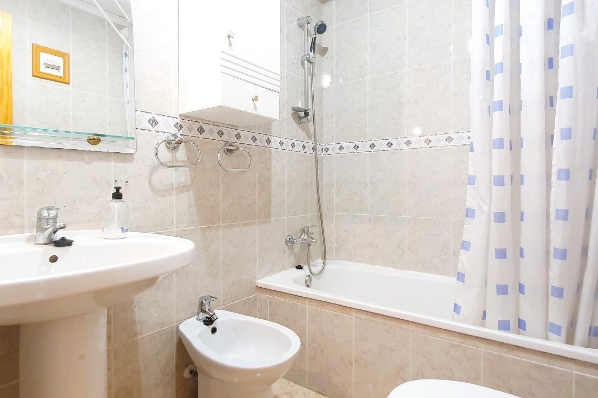 Reventa - Apartamento / piso - Torrevieja - Center