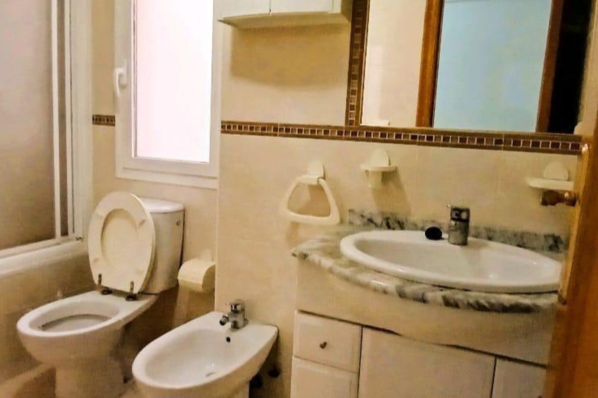 Reventa - Apartamento / piso - Torrevieja - Center