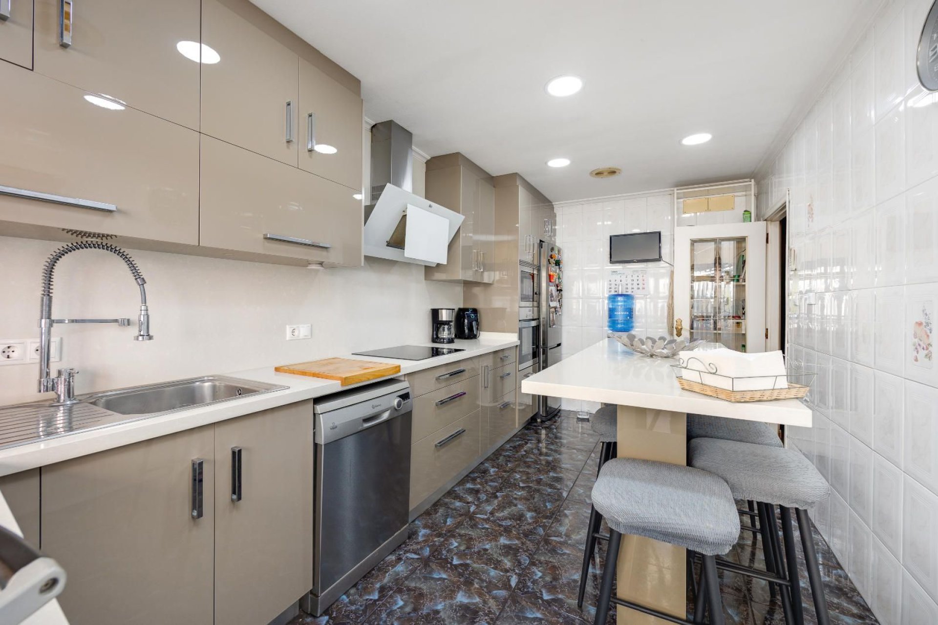 Reventa - Apartamento / Piso - Torrevieja - Centro - Muelle Pesquero