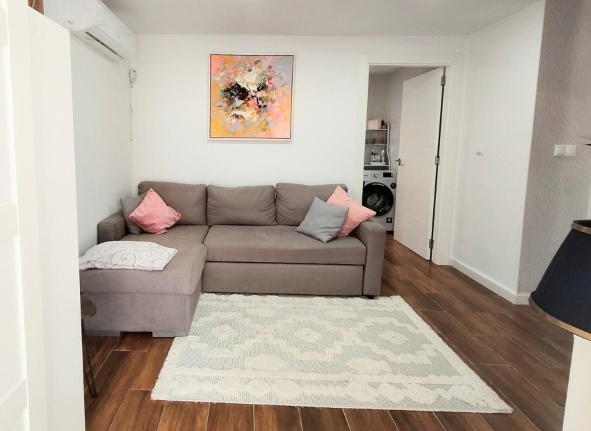 Reventa - Apartamento / Piso - Torrevieja - El chaparral