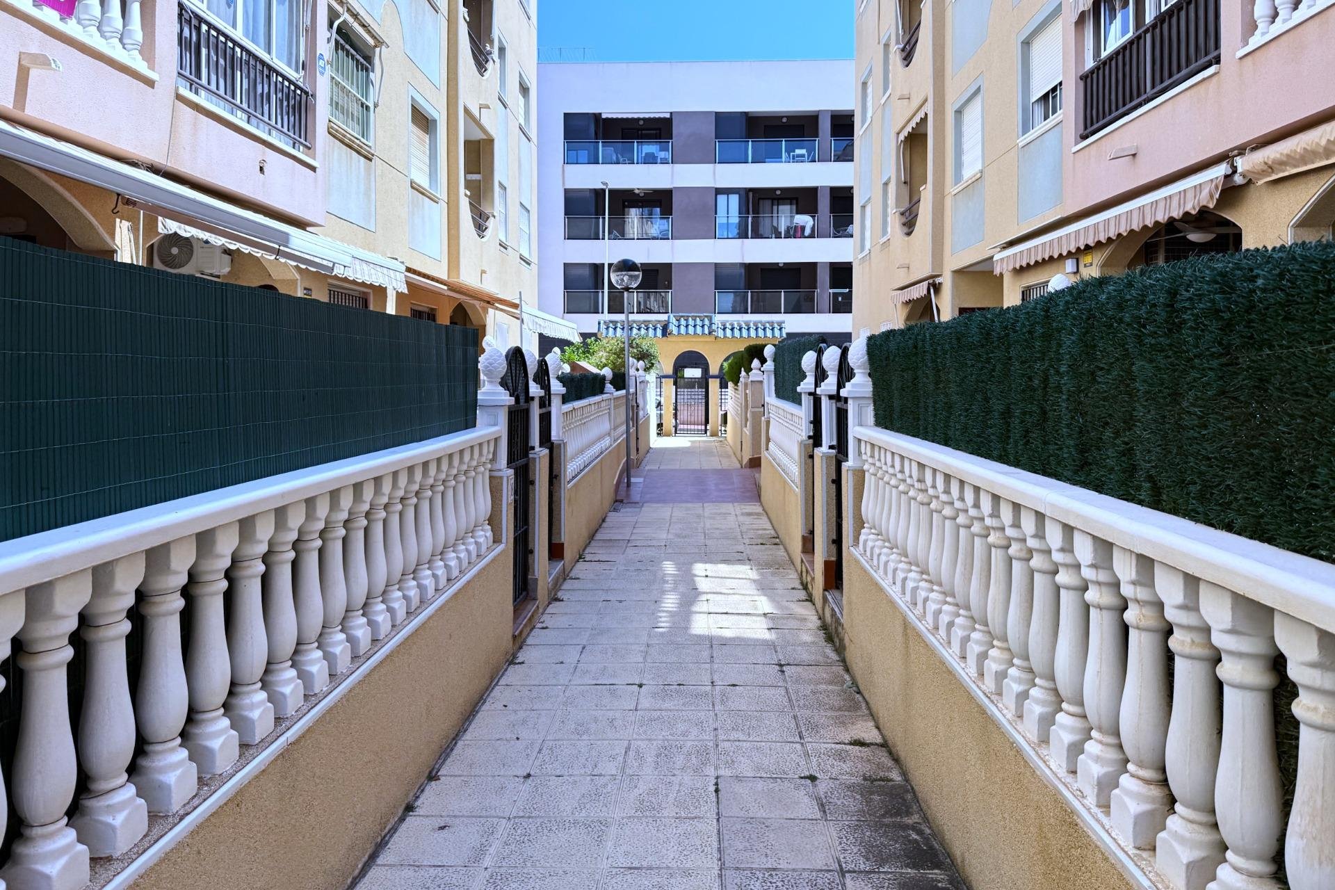 Reventa - Apartamento / Piso - Torrevieja - La Mata