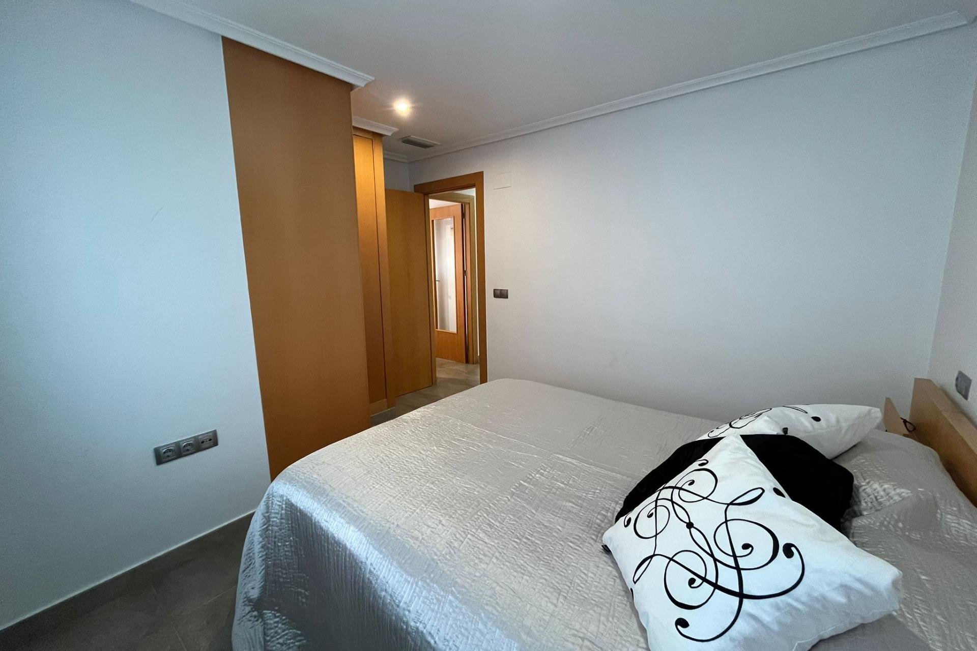 Reventa - Apartamento / Piso - Torrevieja - La Mata