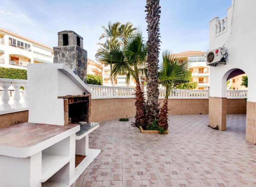 Reventa - Apartamento / Piso - Torrevieja - La Mata