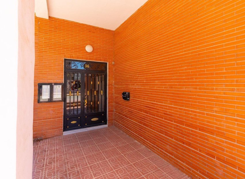Reventa - Apartamento / Piso - Torrevieja - La Mata