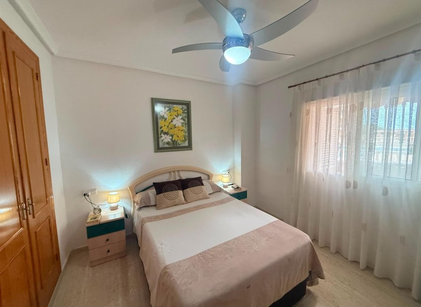 Reventa - Apartamento / Piso - Torrevieja - La Mata