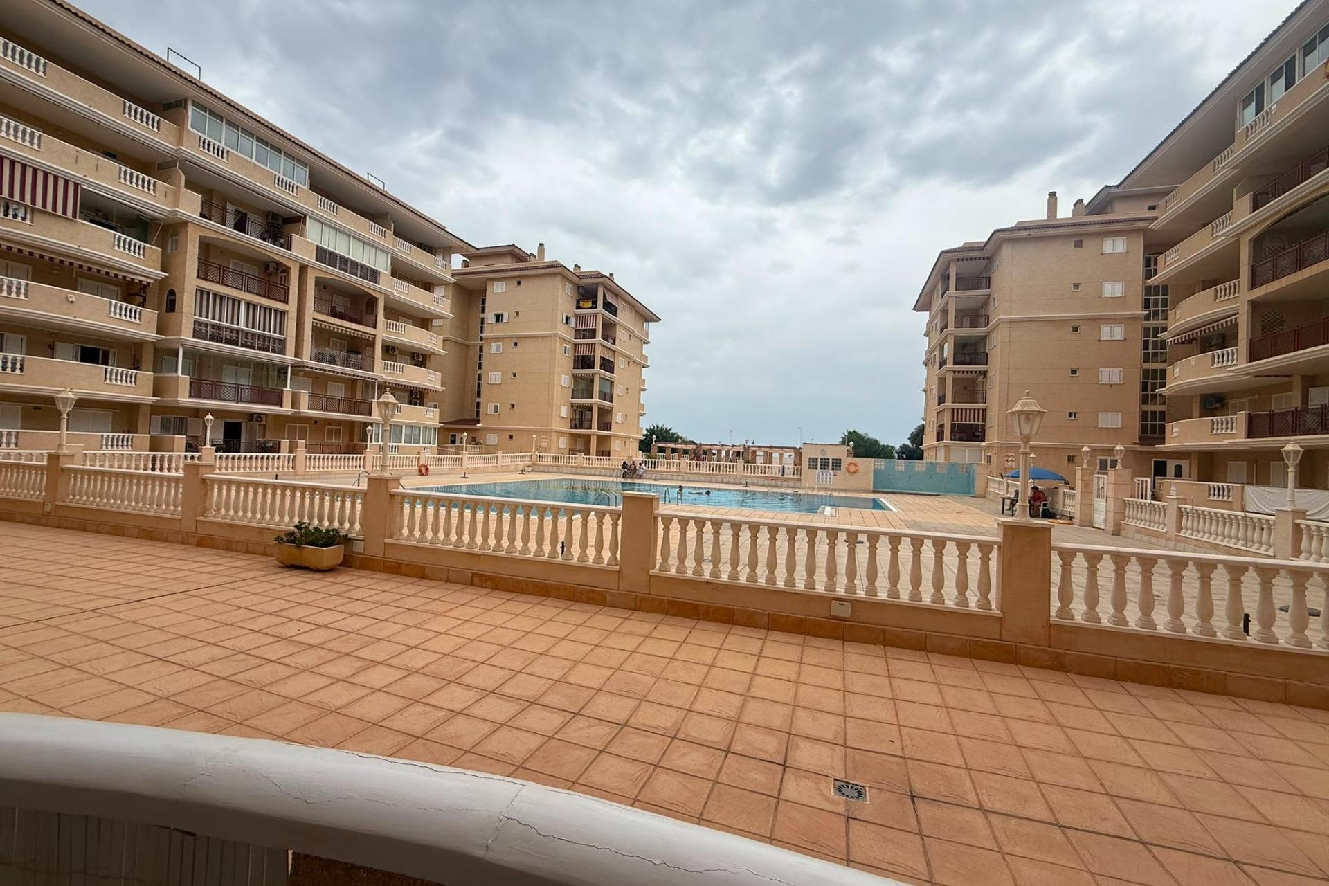Reventa - Apartamento / Piso - Torrevieja - La Mata