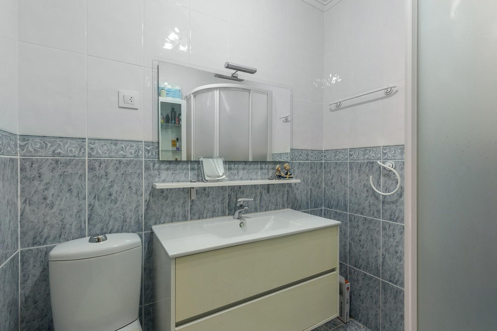 Reventa - Apartamento / Piso - Torrevieja - La Siesta