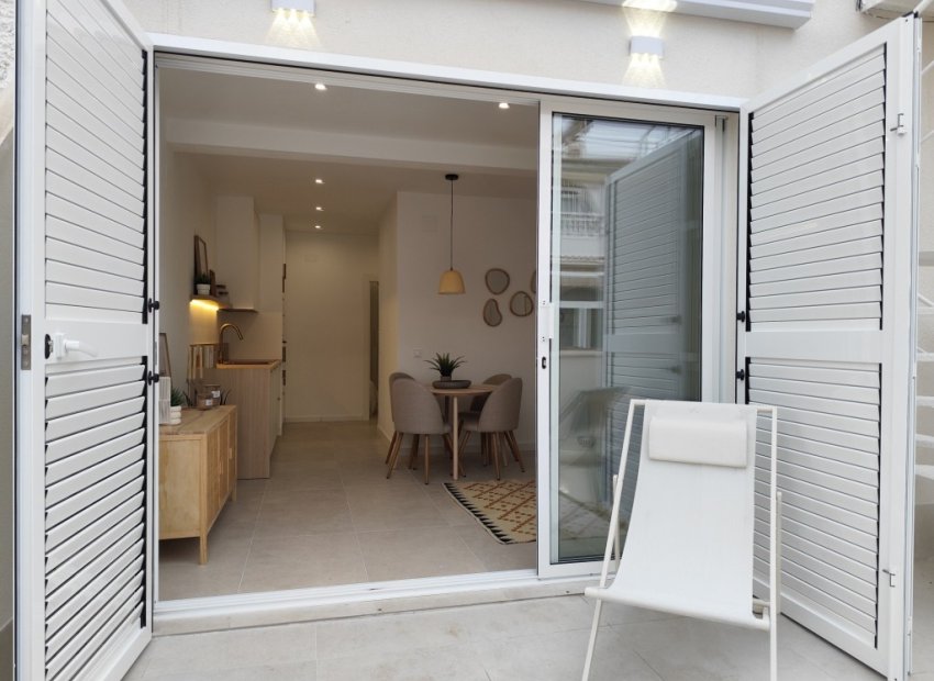 Reventa - Apartamento / Piso - Torrevieja - La Siesta