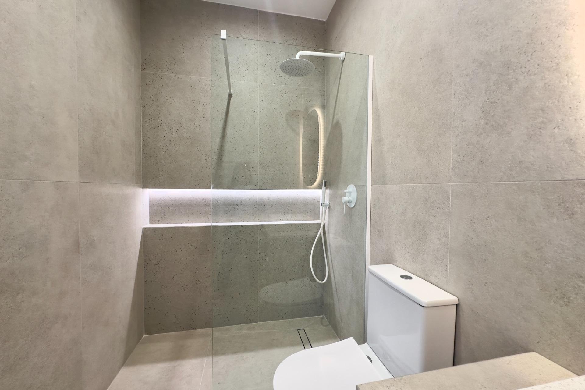 Reventa - Apartamento / Piso - Torrevieja - La Siesta