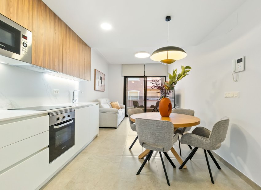 Reventa - Apartamento / Piso - Torrevieja - Playa del Cura