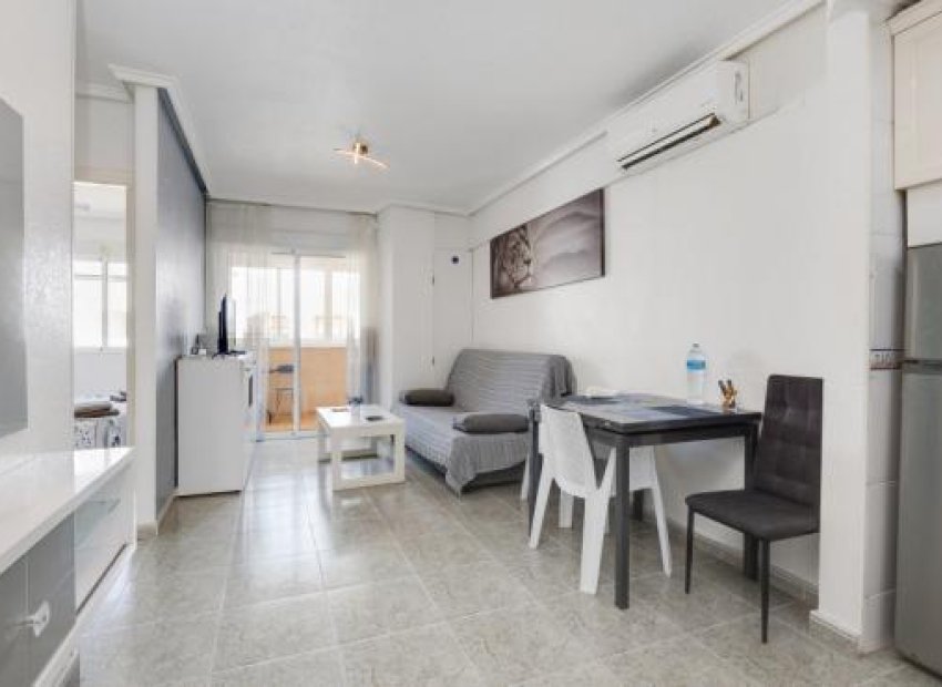 Reventa - Apartamento / Piso - Torrevieja - Playa del Cura
