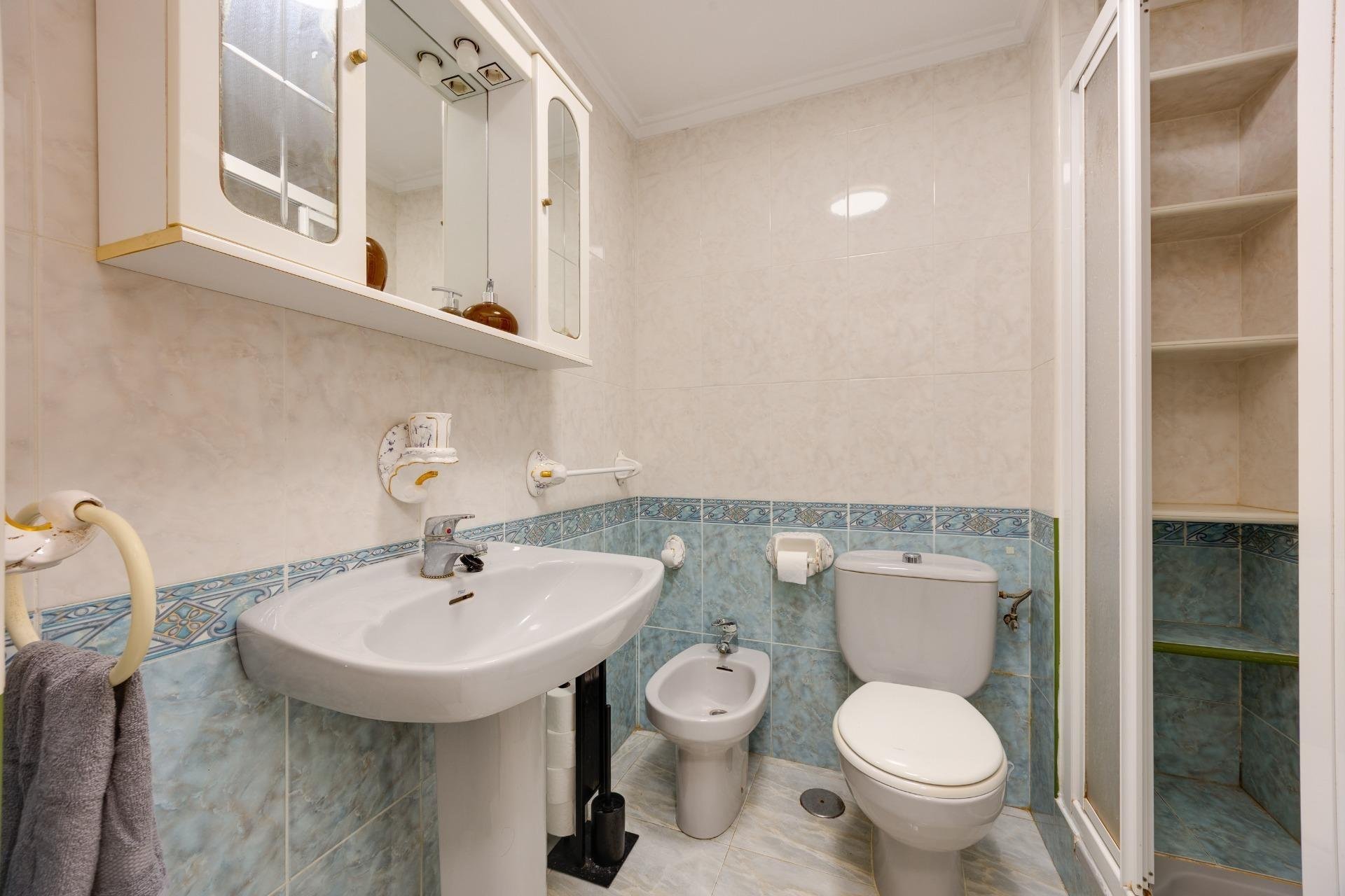 Reventa - Apartamento / Piso - Torrevieja - Playa del Cura