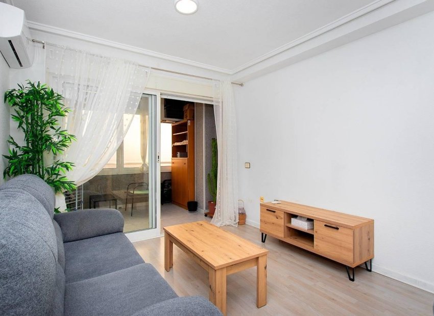 Reventa - Apartamento / Piso - Torrevieja - Playa del Cura