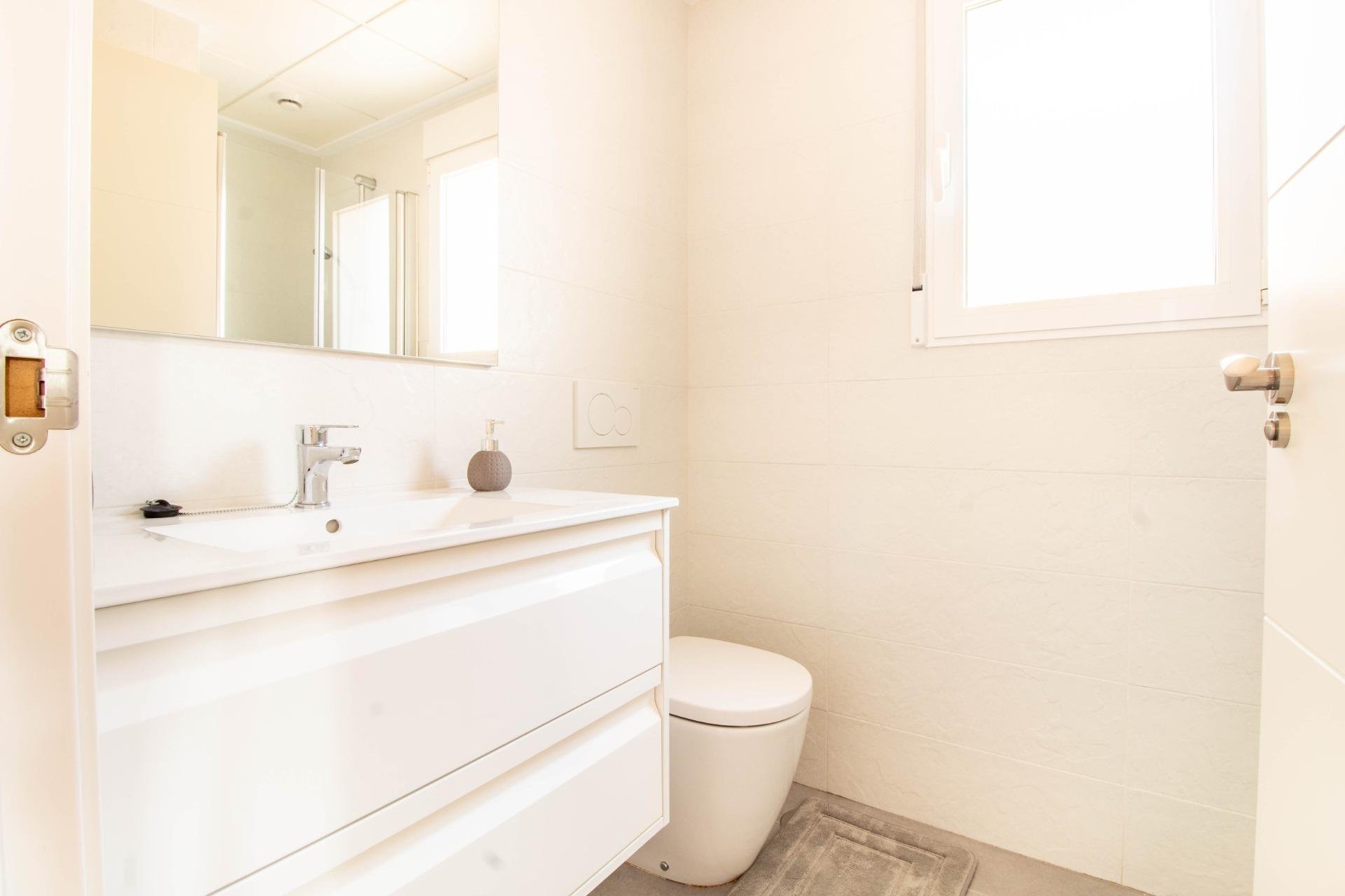 Reventa - Apartamento / Piso - Torrevieja - Punta Prima