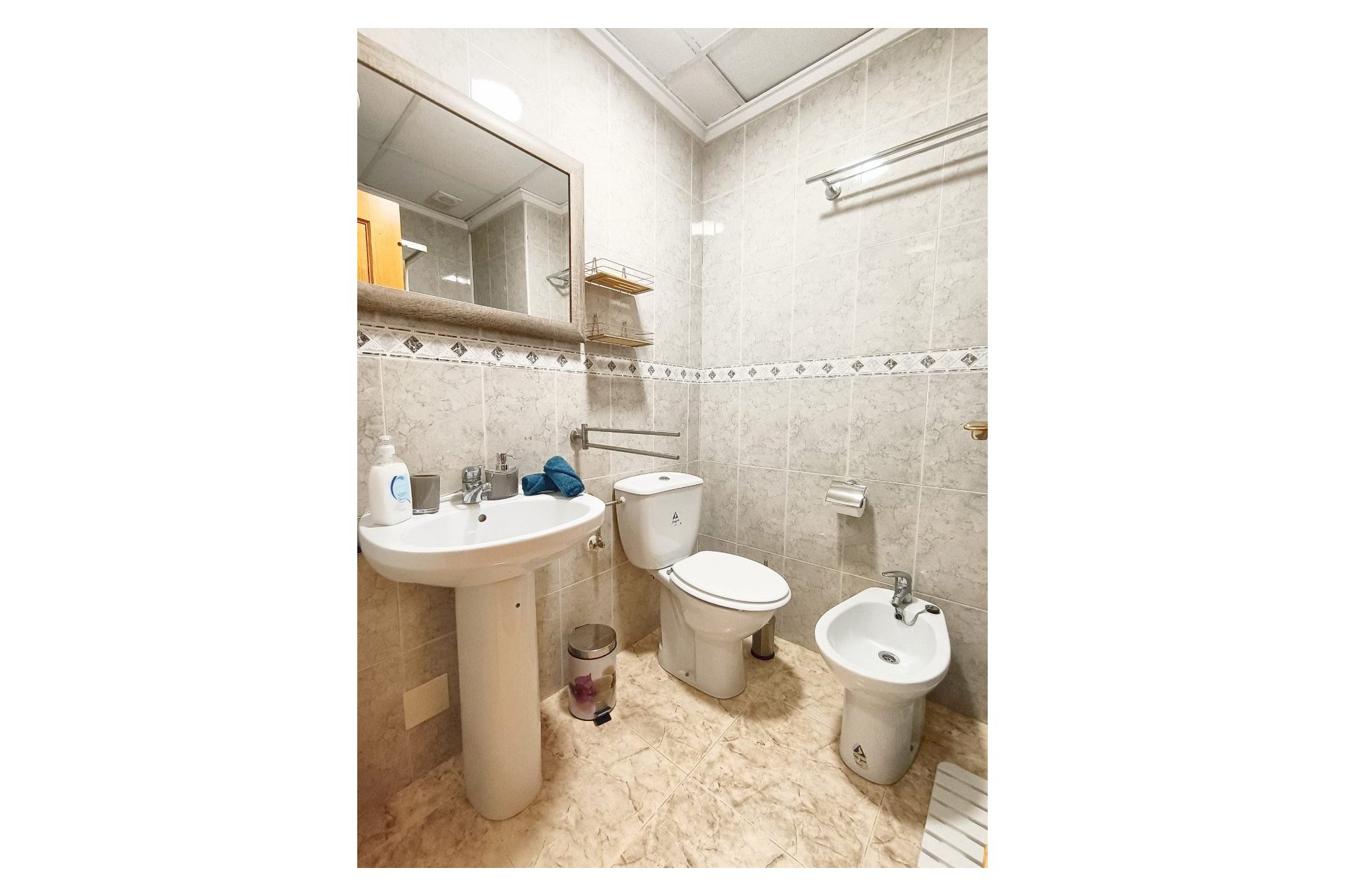 Reventa - Apartamento / piso - Torrevieja - Torrevieja Centre