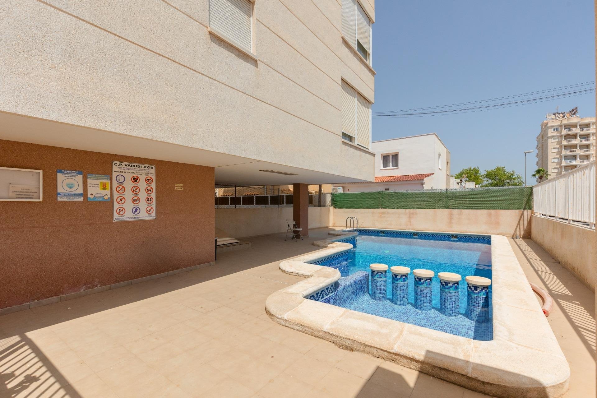 Reventa - Apartamento / Piso - Torrevieja
