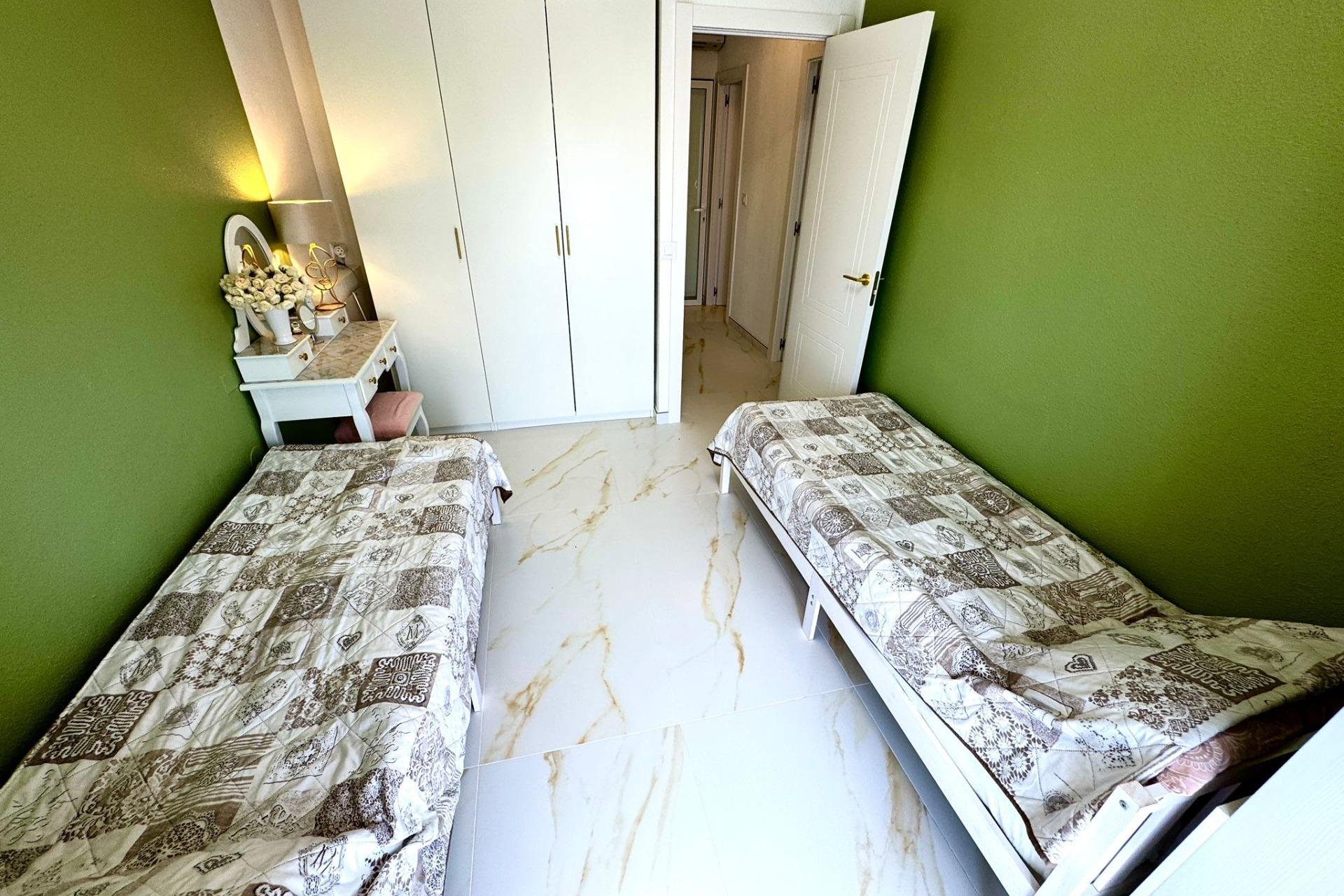 Reventa - Apartamento / Piso - Torrevieja