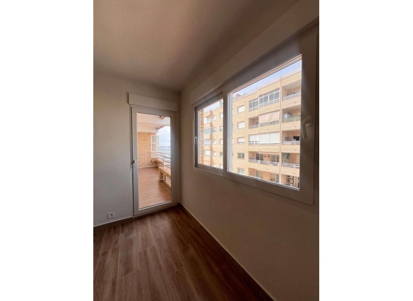 Reventa - Apartamento / Piso - Torrevieja