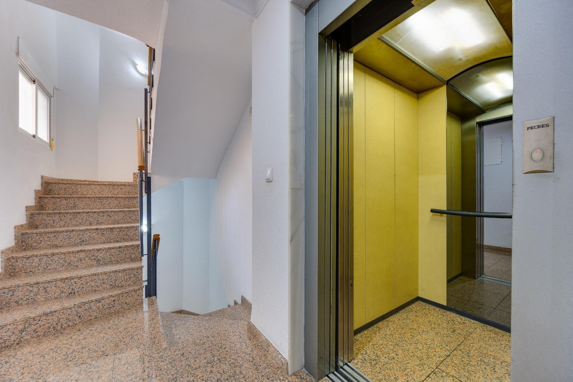 Reventa - Apartamento / Piso - Torrevieja