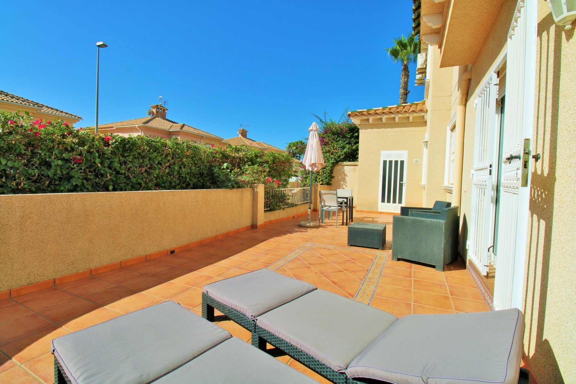 Reventa - Apartamento / Piso - Villamartin - PAU 8
