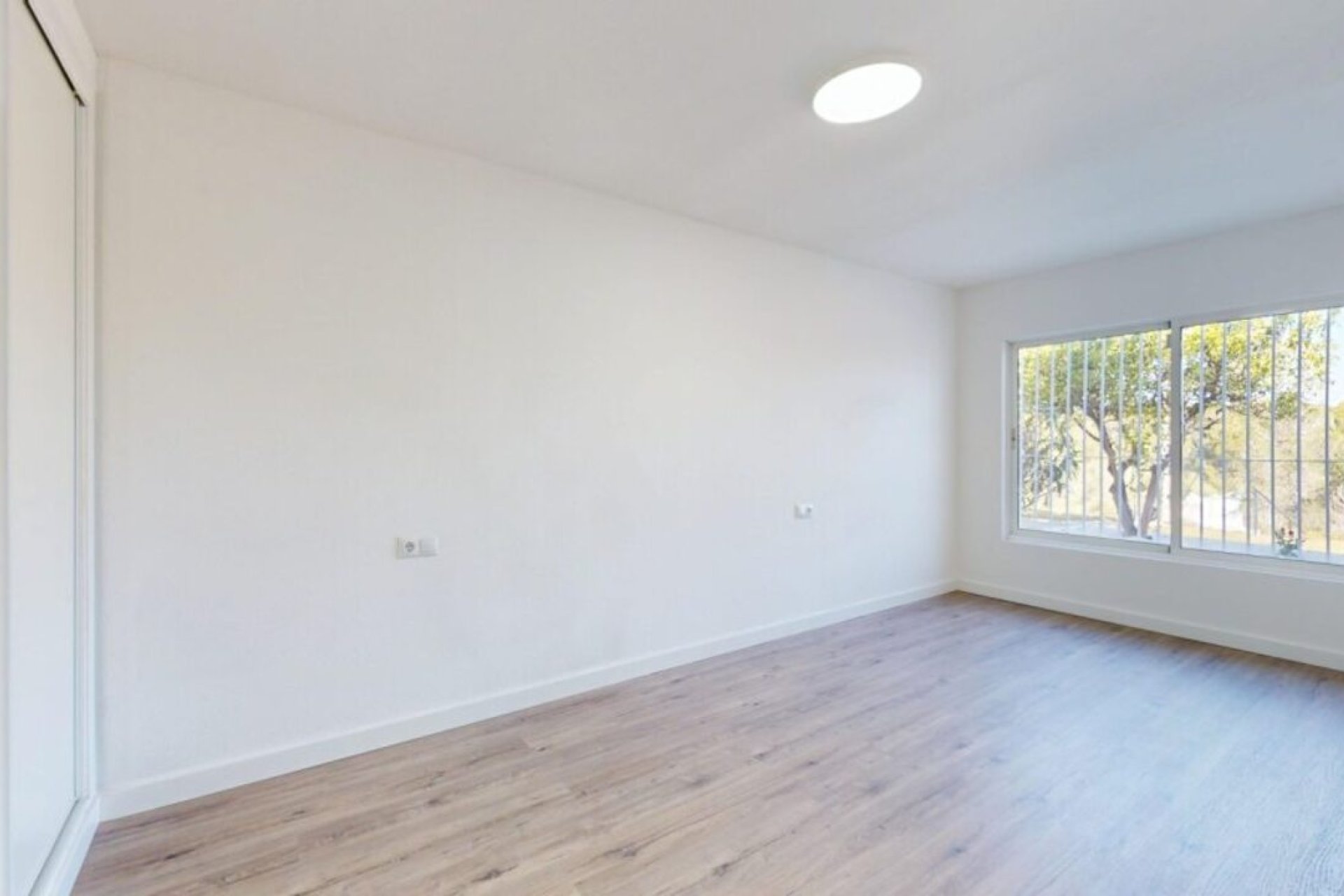 Reventa - Apartamento / Piso - Villamartin - Villamartín