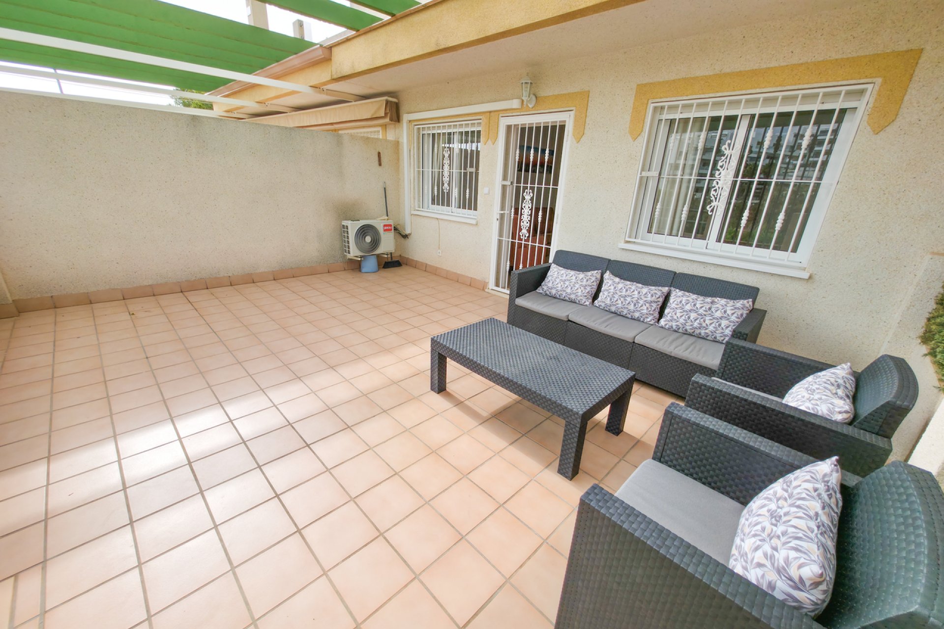 Reventa - Apartamento / Piso - Villamartin - Villamartín