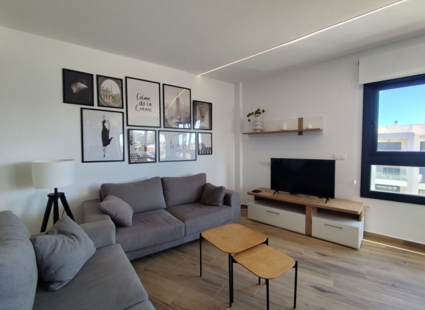 Reventa - Apartamento / Piso - Villamartin - Villamartín