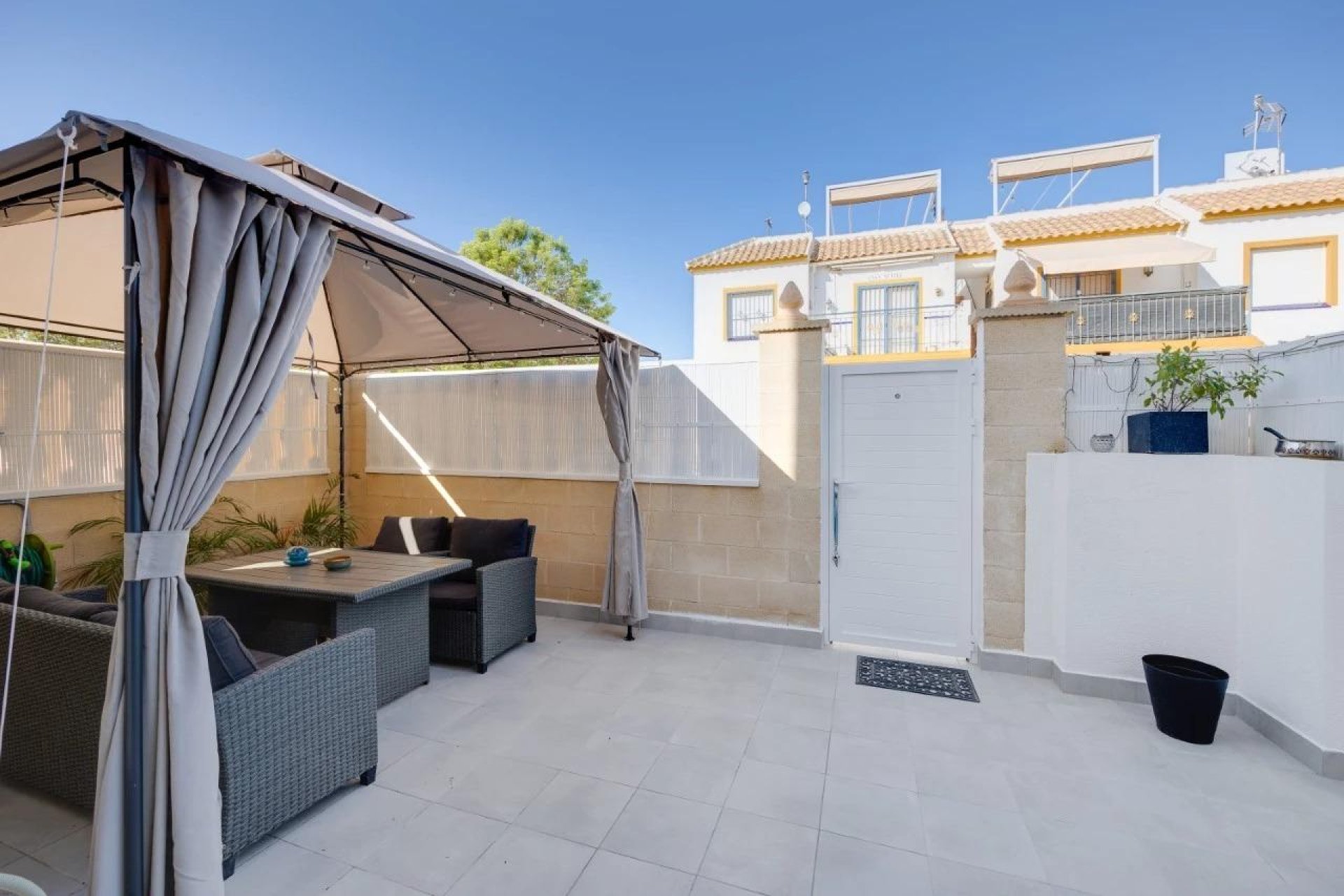 Reventa - Bungalow - Torrevieja - Doña ines