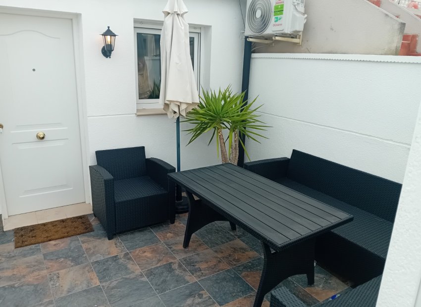 Reventa - Casa adosada - La Torreta - Torrevieja