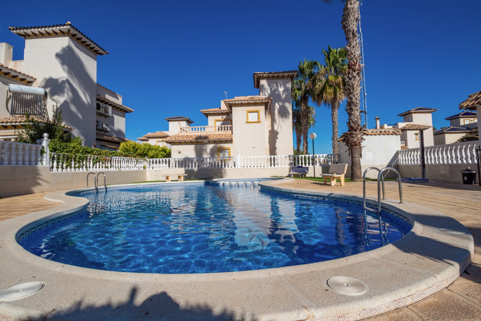 Reventa - Casa adosada - La Zenia - Villas San Jose
