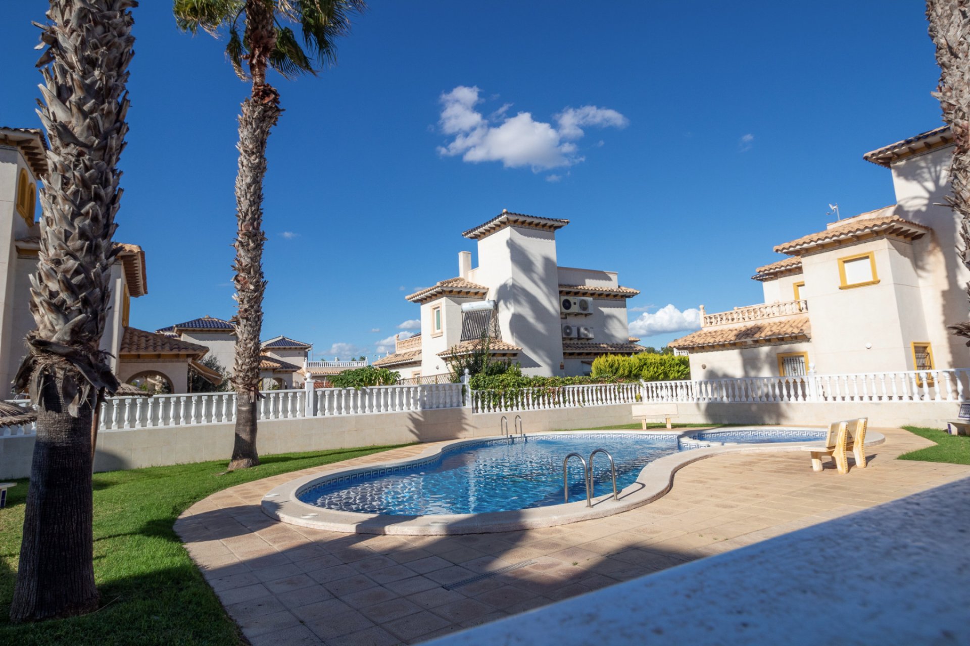 Reventa - Casa adosada - La Zenia - Villas San Jose