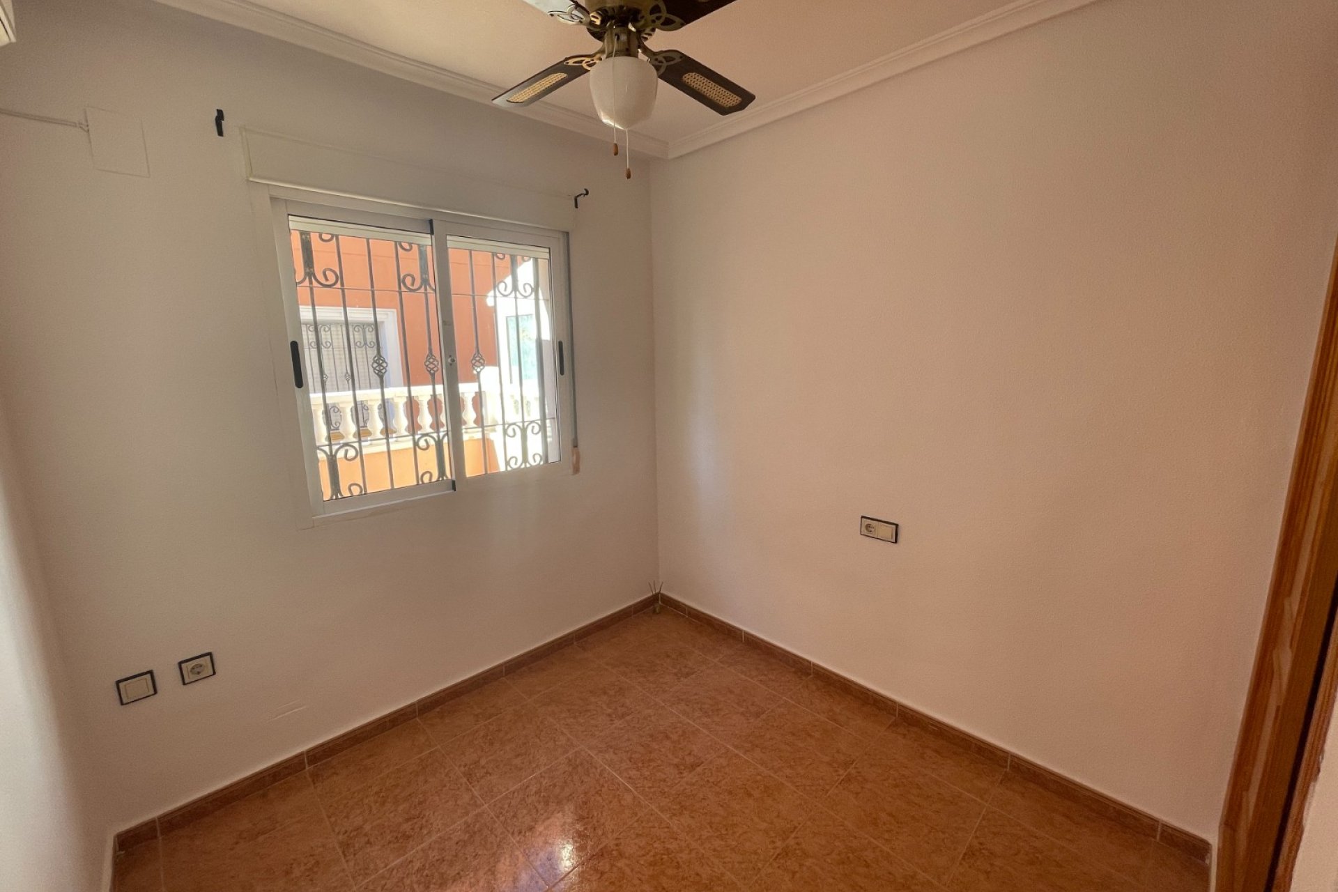 Reventa - Casa adosada - Los Montesinos - La Herrada